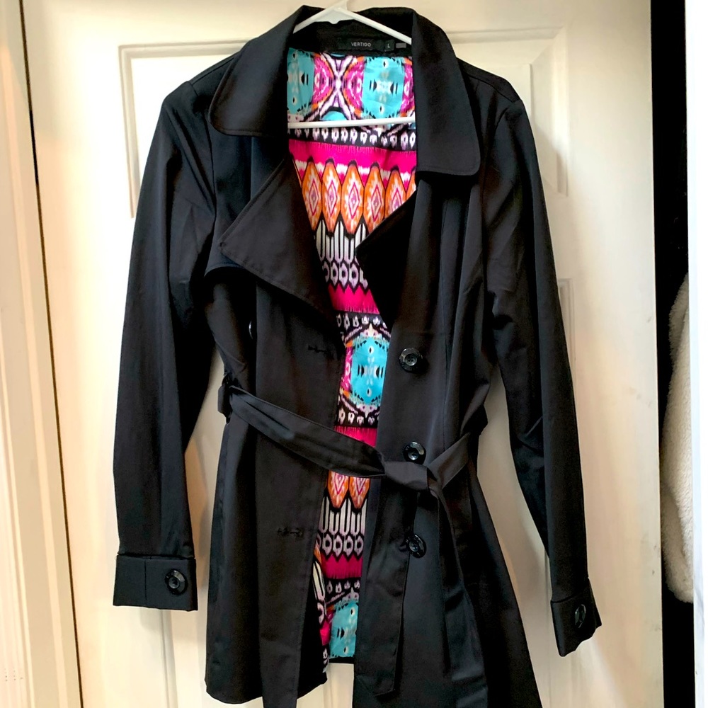 Short trench jacket
